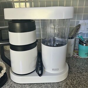 Ratio Six Series 2, Modern White and Black Coffee Maker